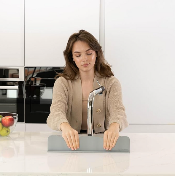 Protection anti-éclaboussures pour évier