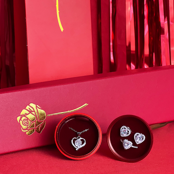 Coffret Fleur d'amour collier+Boucles et Bague- Quantité limitée